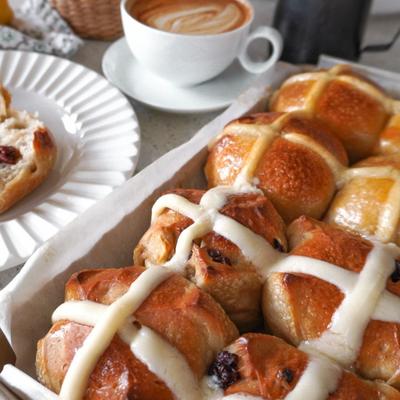 Sourdough Hot Cross Buns Workshop